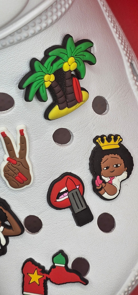 Pack de 7 Pin’s Premium – Afro Queen, Hibiscus, Peace, Main Vernis, Am’Staff, Barbie Girl & Guadeloupe