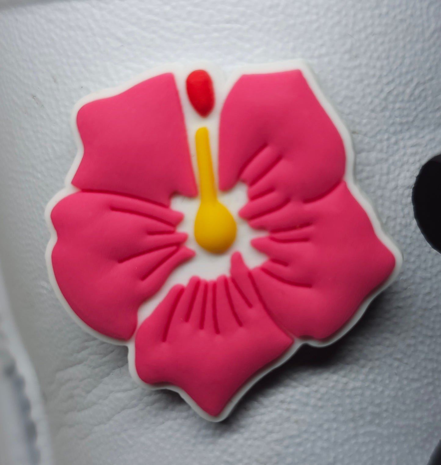 Charm Crocs Hibiscus 🌺 | Accessoire Tropical pour Sabots & Chaussures